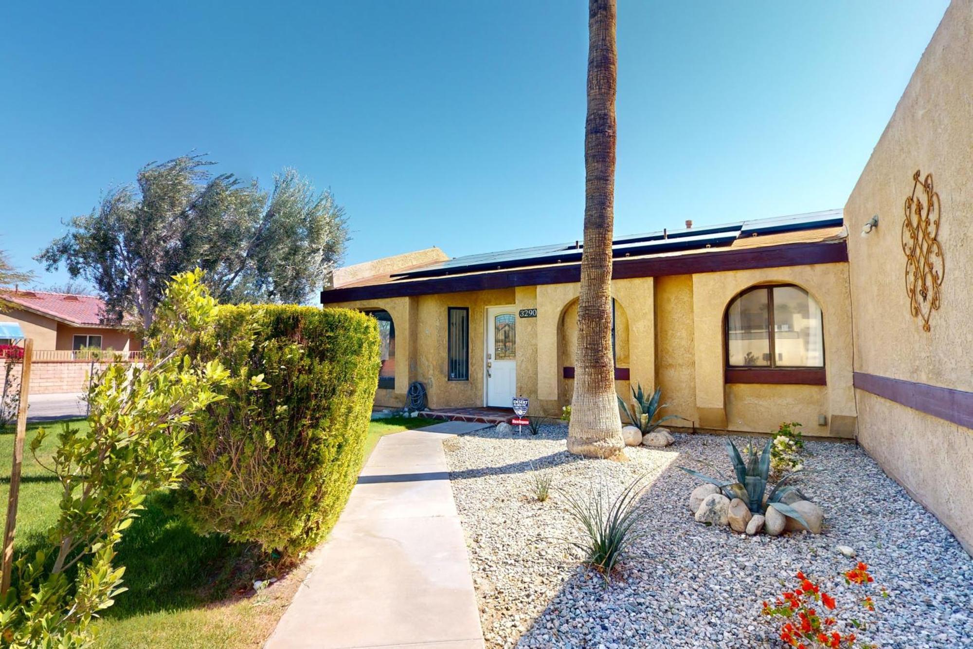 Adobe Sunburst- 3960 Villa Palm Springs Exterior photo