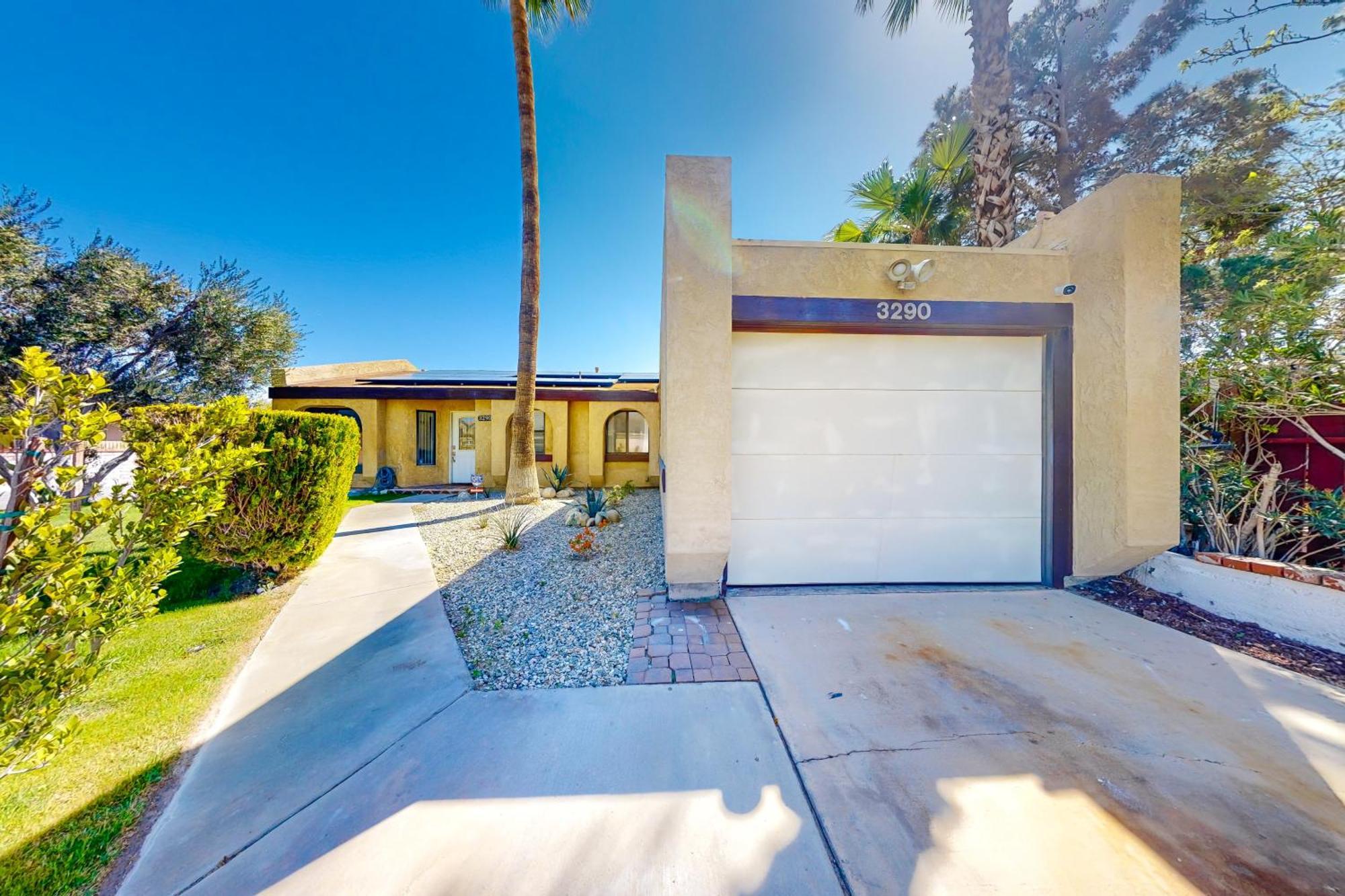 Adobe Sunburst- 3960 Villa Palm Springs Exterior photo